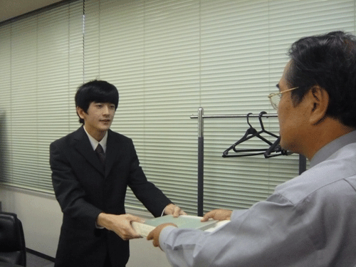 P1010105a.gif